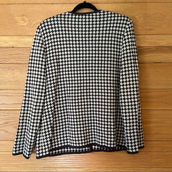 Vintage brown and cream diamond pattern cable knit button front cardigan - Picture 4 of 6